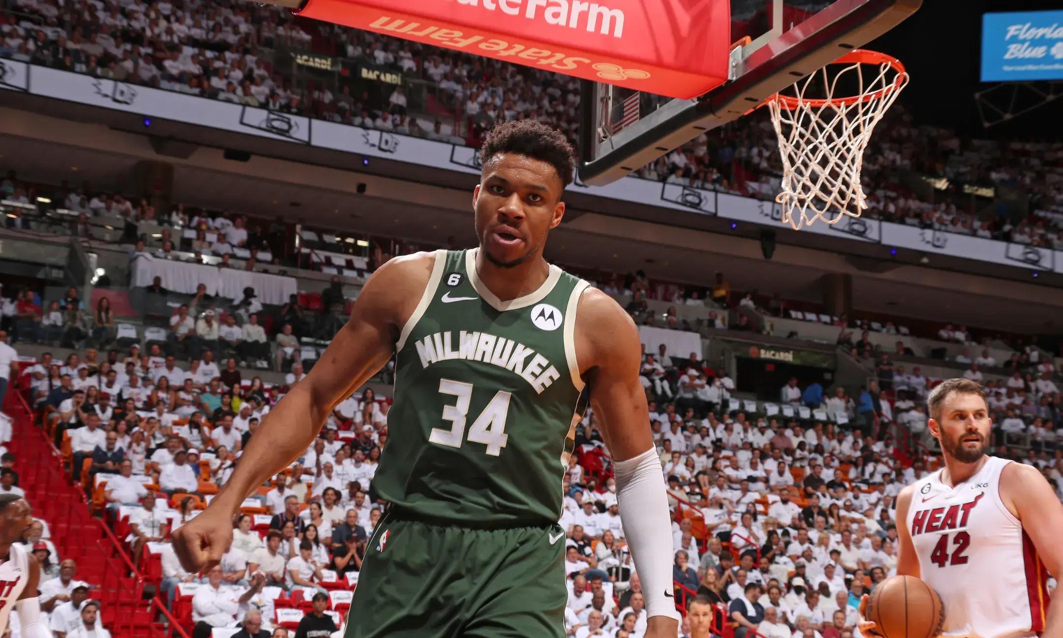 qy球友会官网转折点密尔沃基雄鹿篮板制胜，法国杯今夜攻防权衡，信心回归，细节决定成败的简单介绍