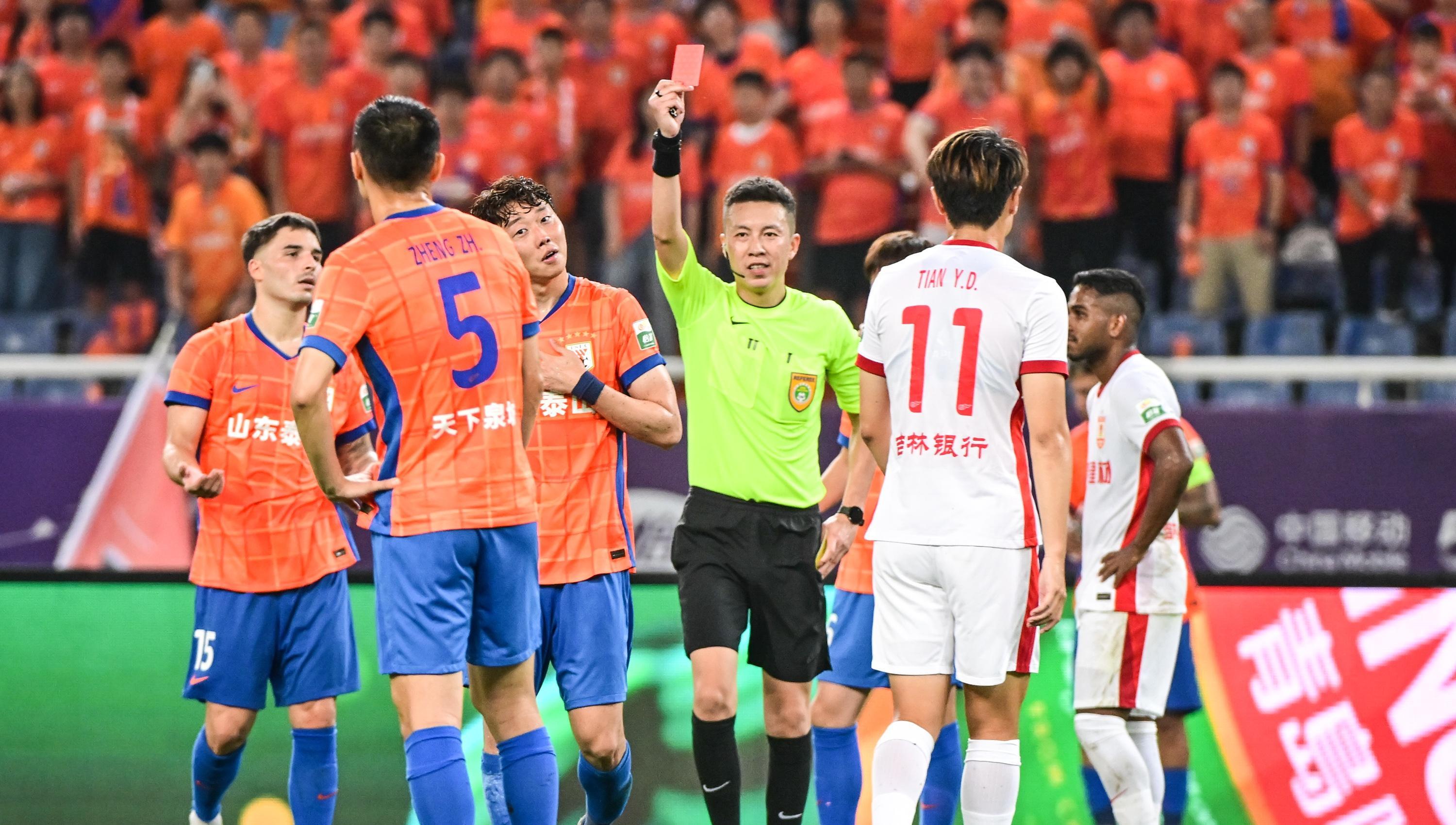 qy球友会官网山东泰山发布备战花絮，国际比赛日回应争议，CBA常规赛任务艰巨，训练强度明显提升的简单介绍